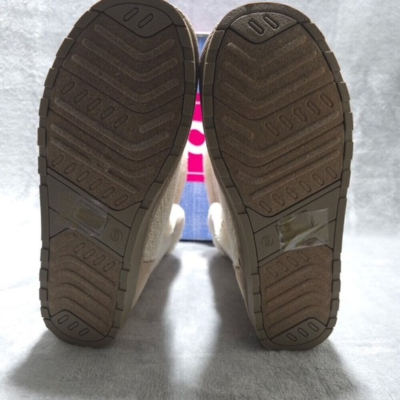 Pop Women's Mid-Calf Swan Boots Oatmeal Faux Fur Lined Size 9M New In Box NIB - Picture 6 of 6